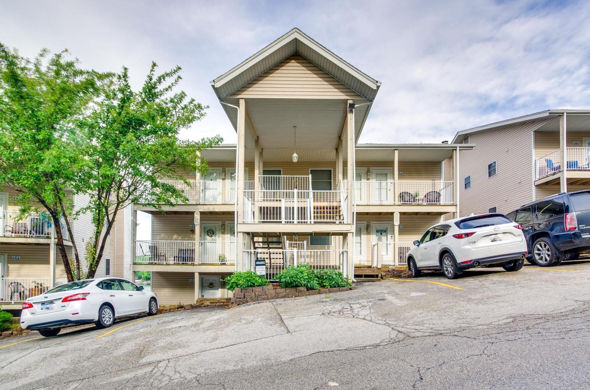 Cozy Lake Ozark Condo Rental With Grill, Pool Access Eksteriør billede