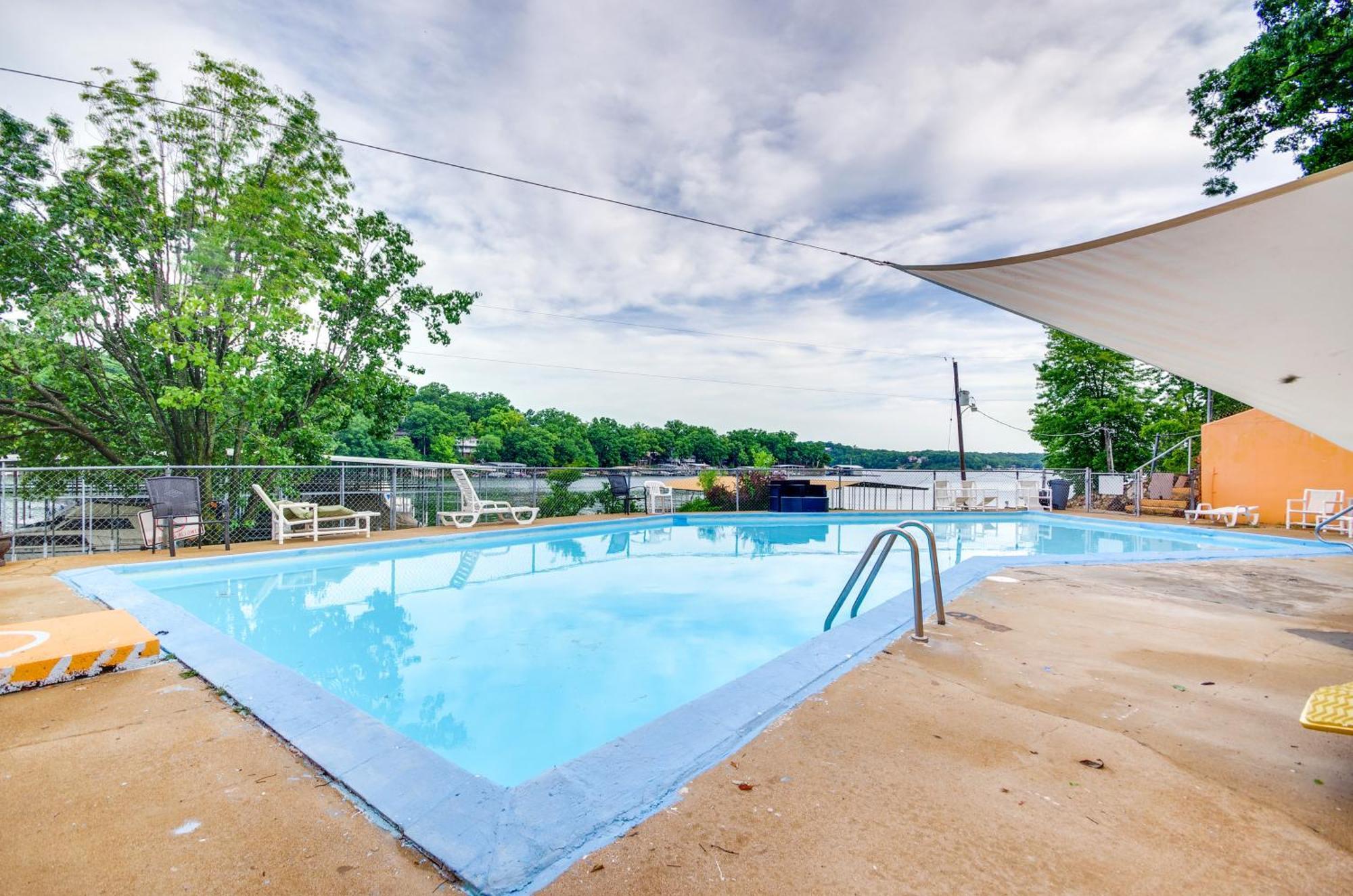 Cozy Lake Ozark Condo Rental With Grill, Pool Access Eksteriør billede